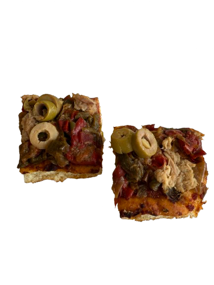 Pizza tune avec poivron et thon 35 pcs